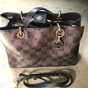 Michale Kors bag
